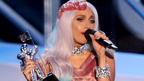 Lady Gaga nhận giải tại lễ trao giải Video Music.